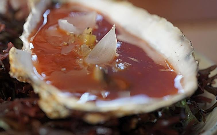 Imagen principal - Así es el menú de Ochando, el nuevo estrella Michelin de Sevilla: cuánto cuesta y cuáles son los platos