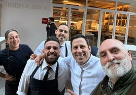El restaurante de Sevilla que ha enamorado al chef José Andrés: «Sevilla es una de las ciudades más bellas del mundo, con restaurantes de lujo y tapas populares en cada esquina»