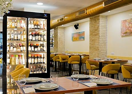 Imagen secundaria 1 - Turuleta, aire fresco para la calle Betis con la experiencia de El Sella y Gascona