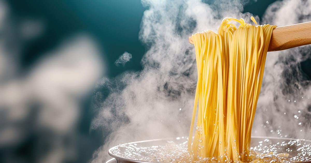 Desde que cocino la pasta así, no tengo que esperar más de 1 minuto para que quede al dente