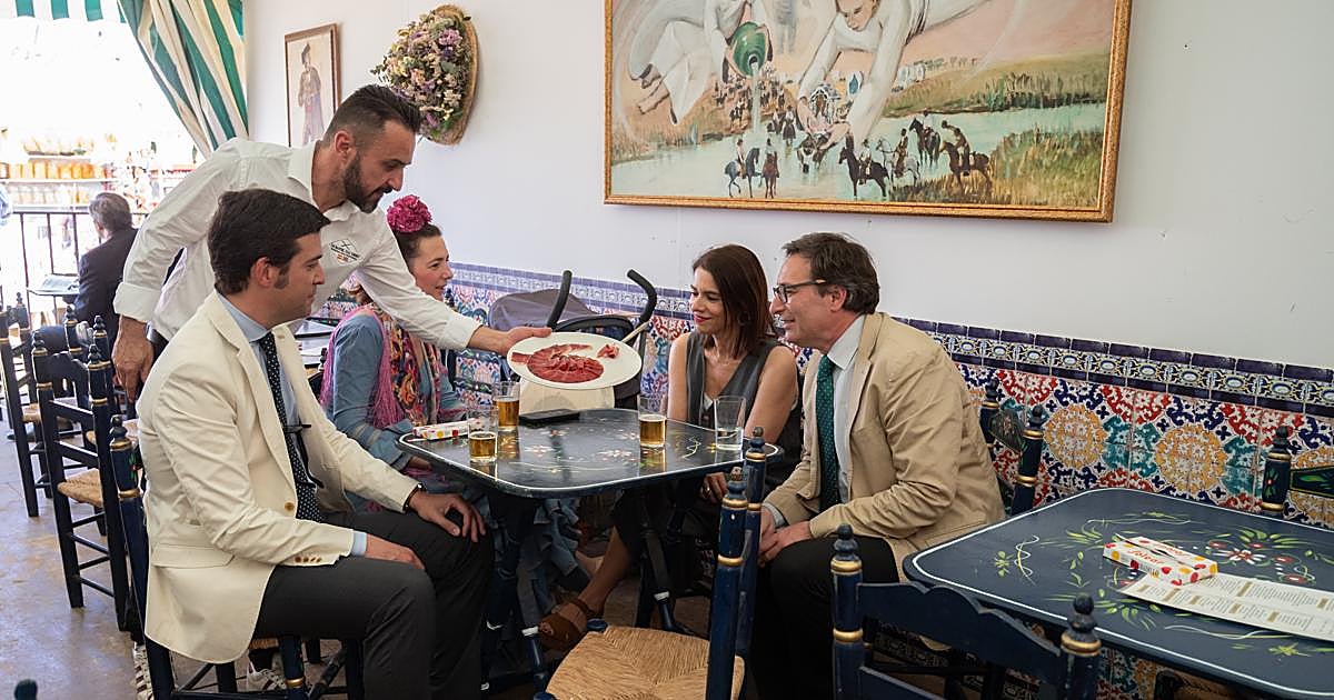 El precio por comer y beber en la Feria de Abril de este año será un 14 por ciento más caro que en 2025