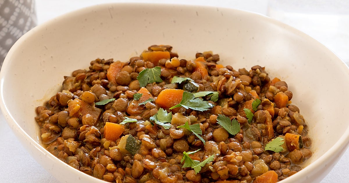 Curry de lentejas con calabaza y espinacas