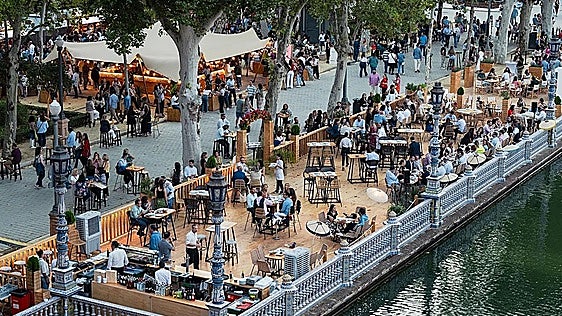 Dónde comer dentro y en los alrededores de Icónica Santalucía Sevilla Fest 2026: estos son los restaurantes