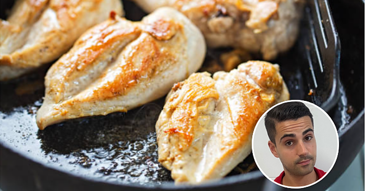 Un carnicero aclara por qué nunca debes echarle sal al pollo antes de cocinarlo: «El filete empieza a soltar su jugo antes de tiempo»