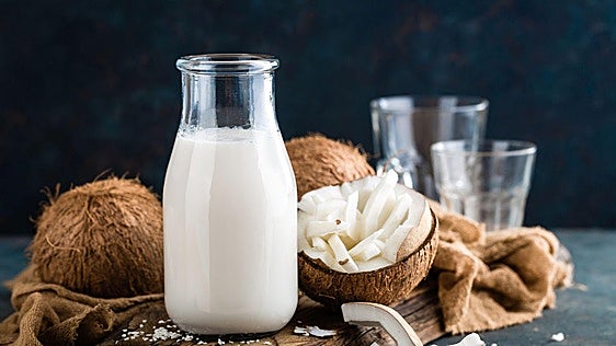 El ingrediente líquido que los cocineros siempre recomiendan para dar un sabor especial a los guisos