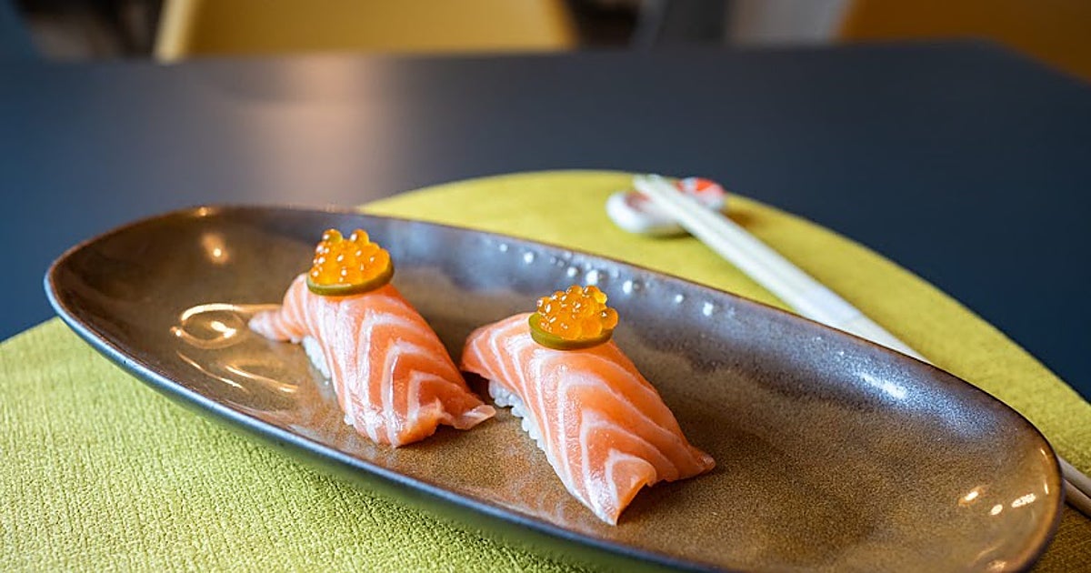 El restaurante de Cabra donde el sushi se mezcla con el ajoblanco y la papada ibérica