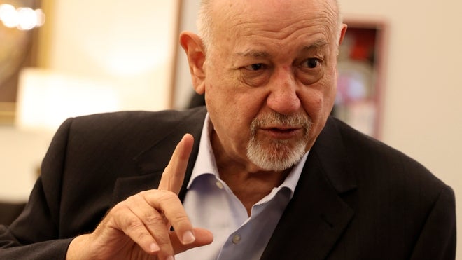 Juan Eslava Galán, durante la entrevista