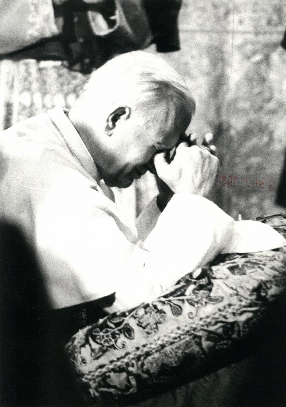 La impresión que dejó el Papa es la de un hombre poco hablador, pero muy rezador, tanto que siempre retrasaba los protocolos después de las celebraciones porque estaba rezando.