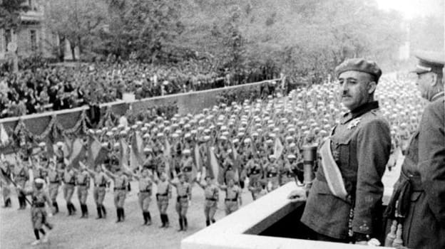 Franco, en el desfile de la victoria celebrado en Madrid el 19 de mayo de 1939