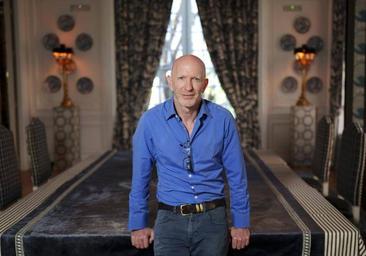 Simon Sebag Montefiore: «Las mujeres son tan capaces, monstruosas o ineptas como los hombres»