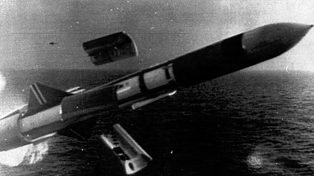 Misil Exocet similar al que impactó contra el destructor a principios de mayo