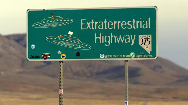 Cartel de la «autopista extraterrestre», cerca del Área 51