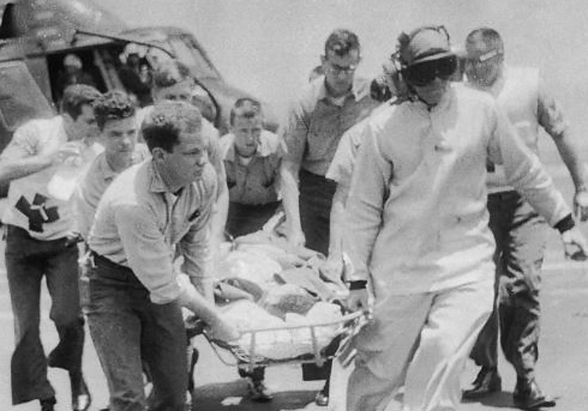 Último supervivientes del USS Liberty rescatado tras el ataque de Israel