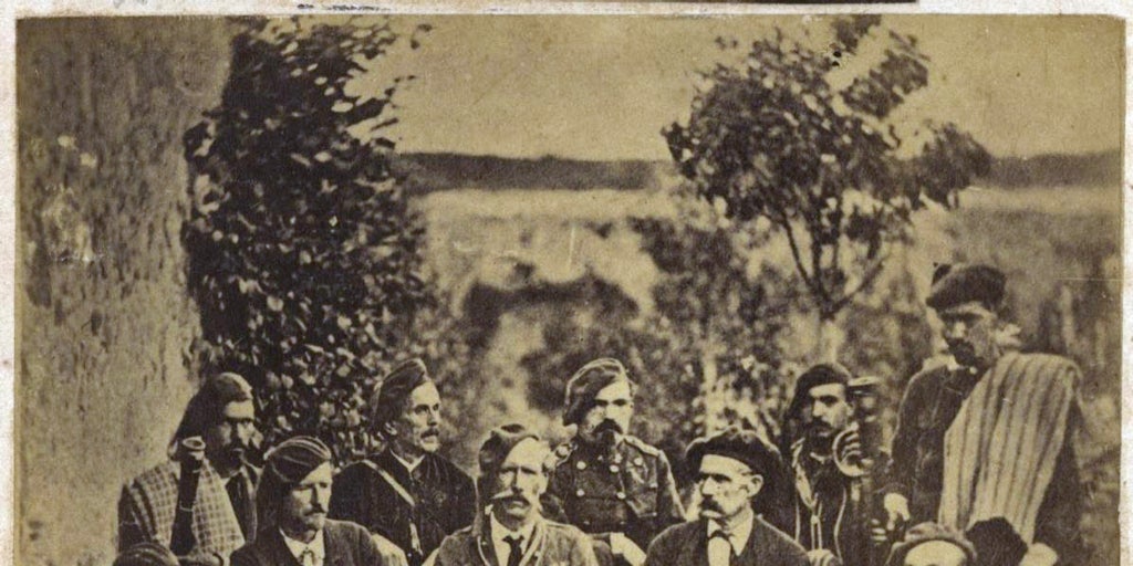 Kırmızı berenin ve Eski Rejimin geri dönüşü: Yaşasın fuerolar!