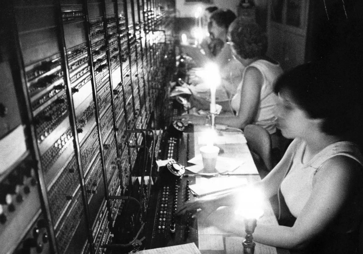 Telefonistas, tras el gran apagón de 1977 en Estados Unidos