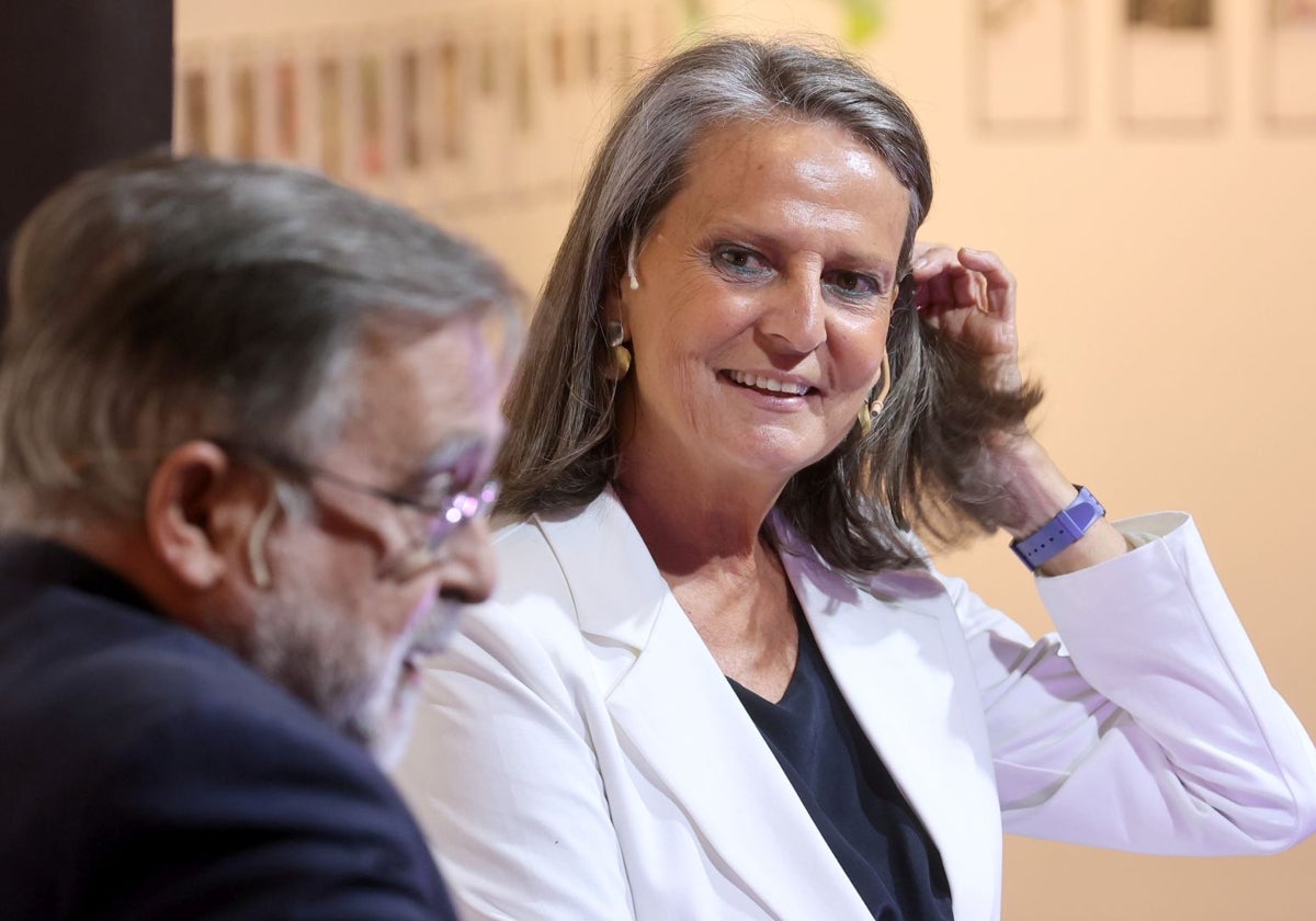 José Calvo Poyato dialoga con Isabel San Sebastian