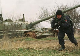 Indestructible y letal: el fusil que ha arrebatado más vidas que las bombas atómicas