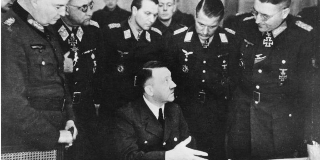 El secreto de Hitler para mantenerse en el poder: «Los alemanes fueron sus víctimas»