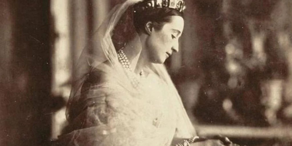 Eugenia de Montijo: la emperatriz española que lideró Francia con Napoleón III y cuyas joyas han sido robadas en el Louvre