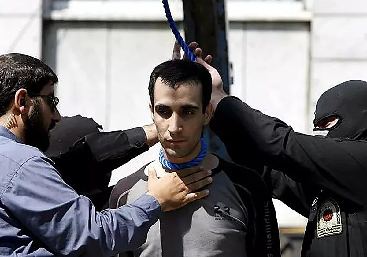 İran'da “Allah düşmanlığını” cezalandıran idamların kökeni