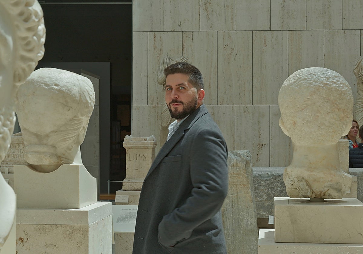 Rubén Montoya, historiador: «Las minas y el aceite de Hispania fueron el motor económico del Imperio romano»