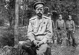 Nicolás II, preso, poco antes de ser asesinado en 1918