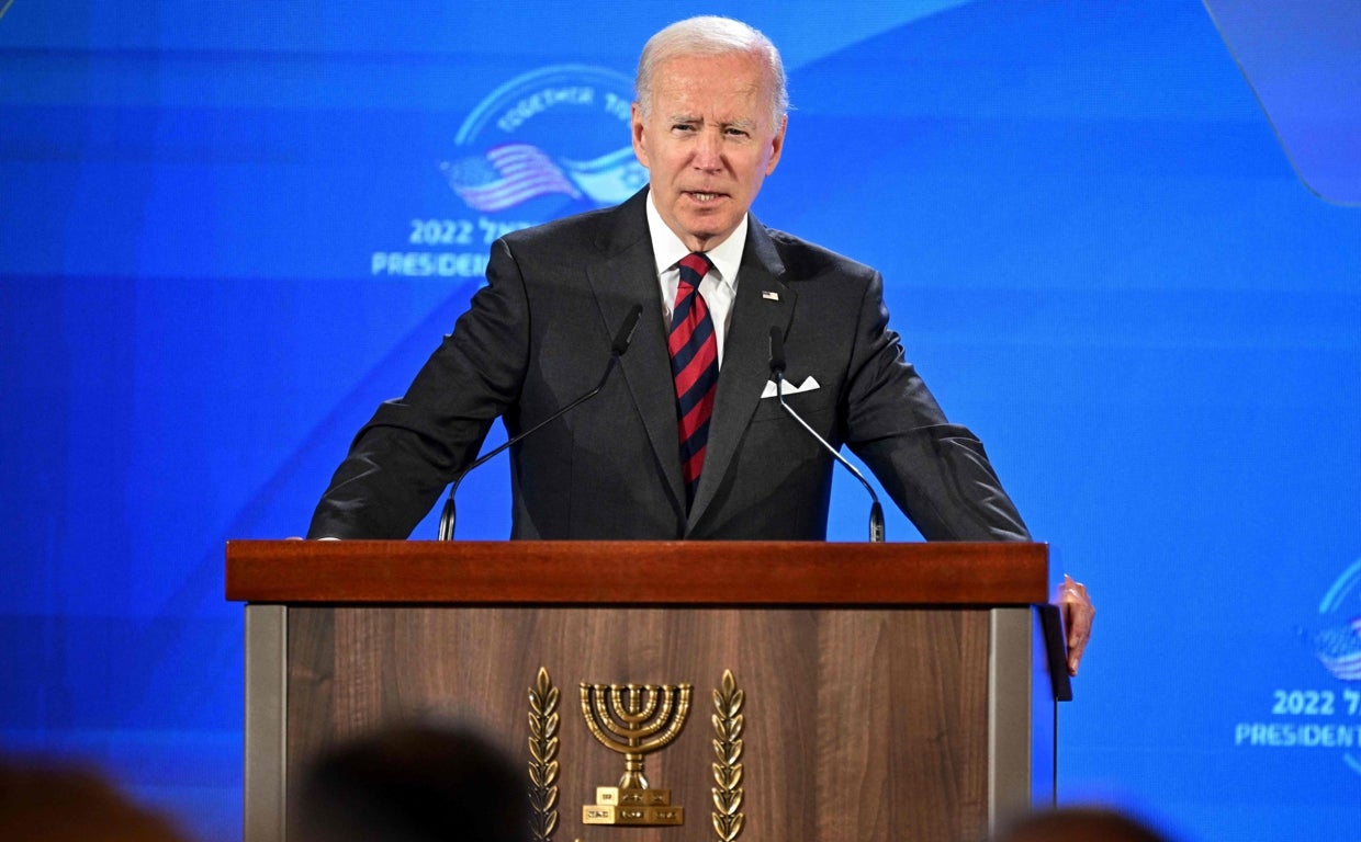 Biden califica de «amenaza» el cambio climático y anuncia medidas para preparar al país