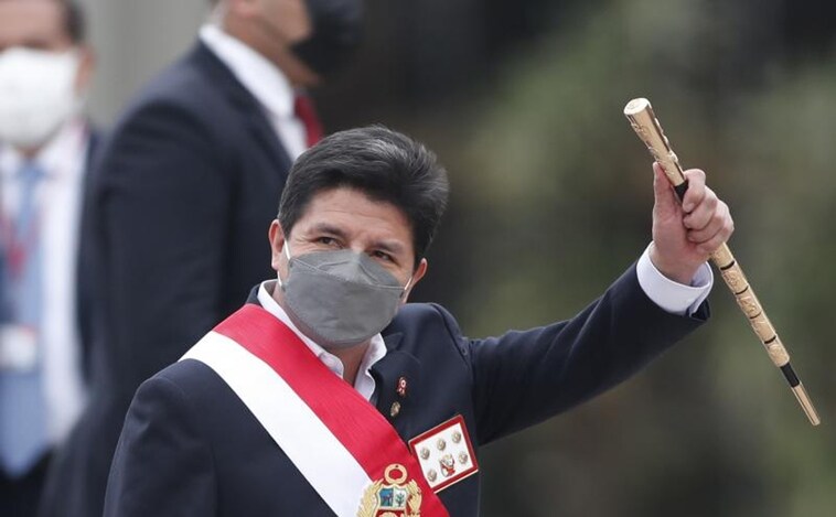 El Congreso de Perú impide al presidente Castillo ir a la toma de posesión de Petro