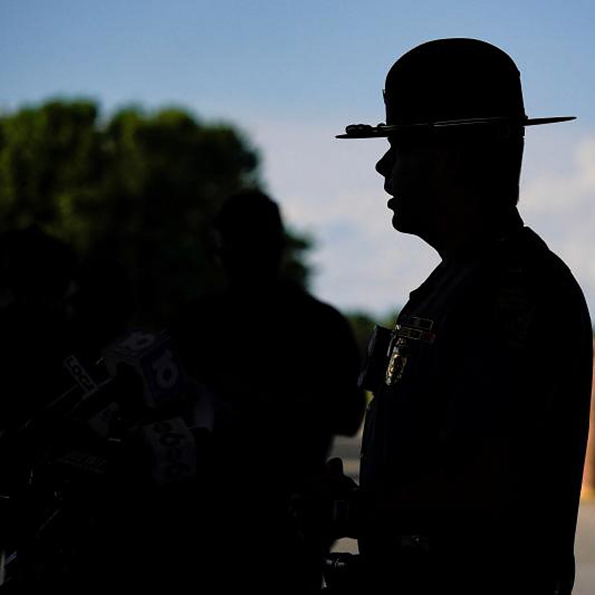 Un hombre muere durante un tiroteo tras intentar asaltar una oficina del FBI