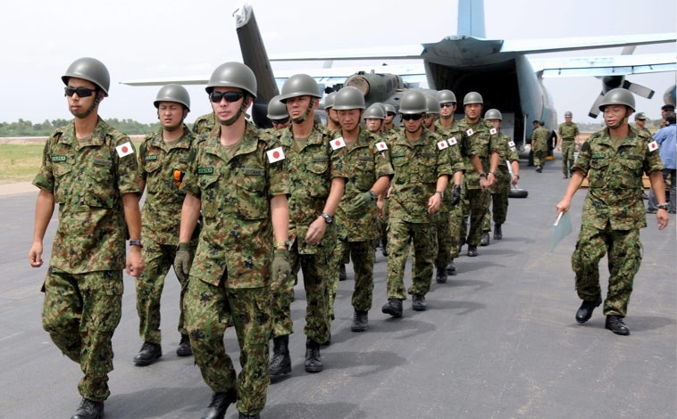 Imagen principal - Miembros de la Fuerza de Autodefensa Terrestre de Japón