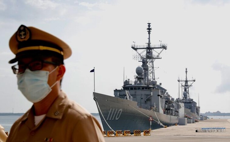 China simula ataques contra navíos de la Armada de EE.UU. en el Estrecho de Taiwán