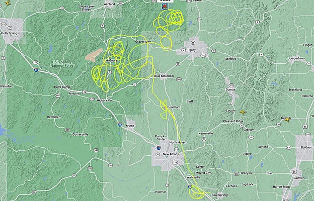 Recorrido que ha hecho la avioneta sobrevolando la zona donde pensaba estrellarse.