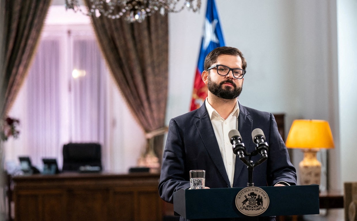 Boric reforma su Gobierno para girar hacia el centro tras el naufragio de la reforma constitucional