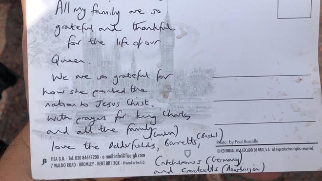 Postal dirigida a la Familia Real