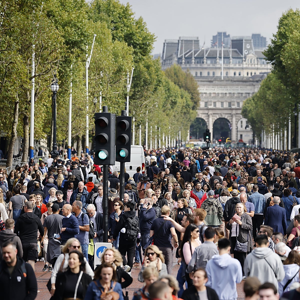 Londres está tranquilo y los punkis también lloran