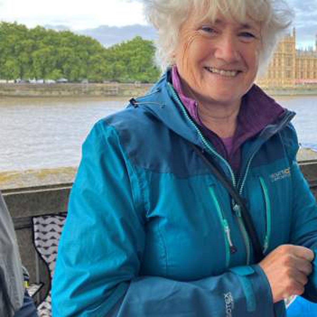 En la kilométrica cola para dar el último adiós a la Reina Isabel II