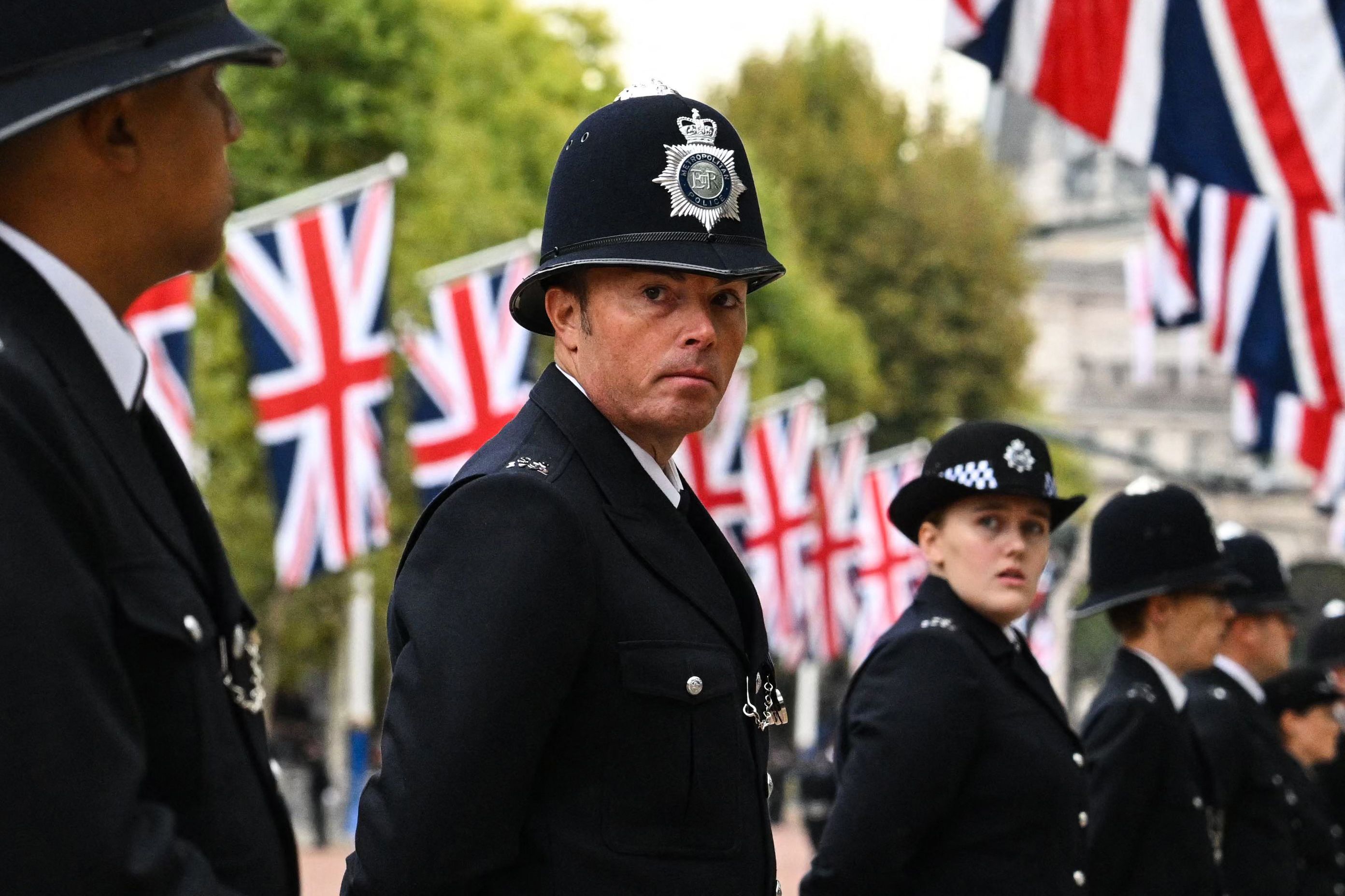 Policía londinense desplegada en el funeral de Isabel II. 