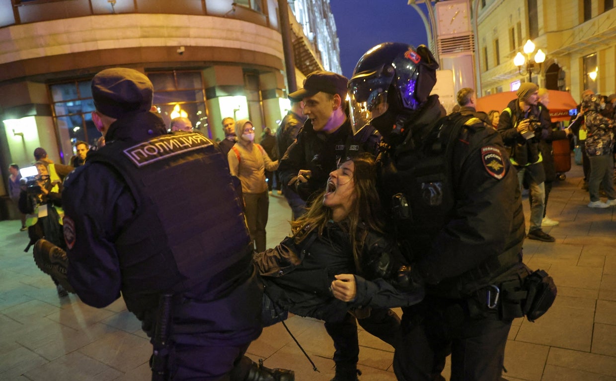 Detenidas más de 1.000 personas en protestas en Rusia contra la movilización anunciada por Putin