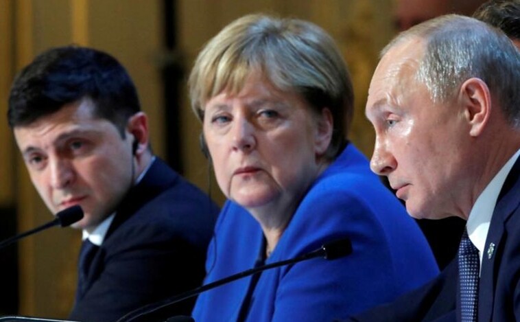 Merkel: «Putin no va de farol cuando habla de la amenaza nuclear. Hay que tomarle en serio»