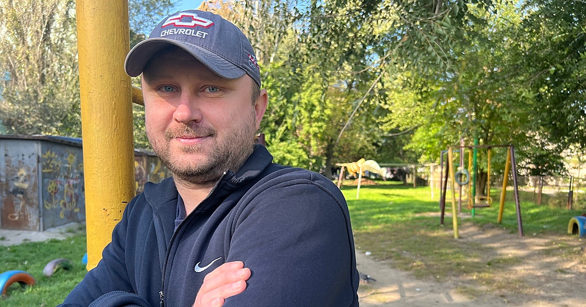 Iván, empleado de la central de Zaporiyia y refugiado en la ciudad del mismo nombre, a 100 kilómetros de distancia