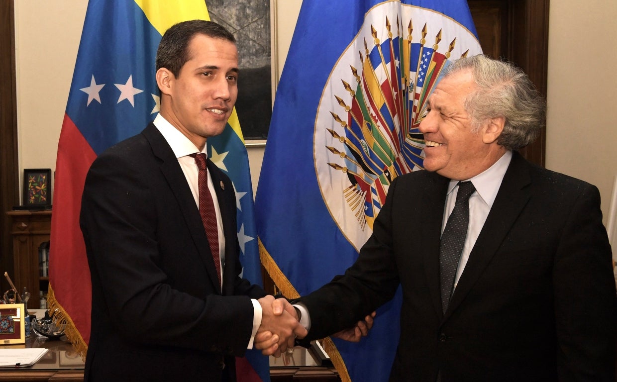 Juan Guaidó y Luis Almagro, secretario general de la OEA en 2020