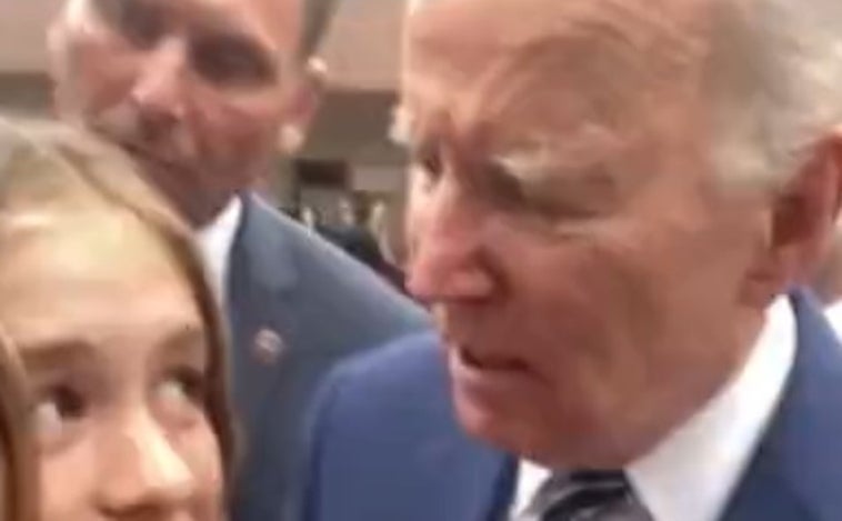 El momento más incómodo de una niña con Joe Biden: «Nada de relaciones serias hasta los 30»