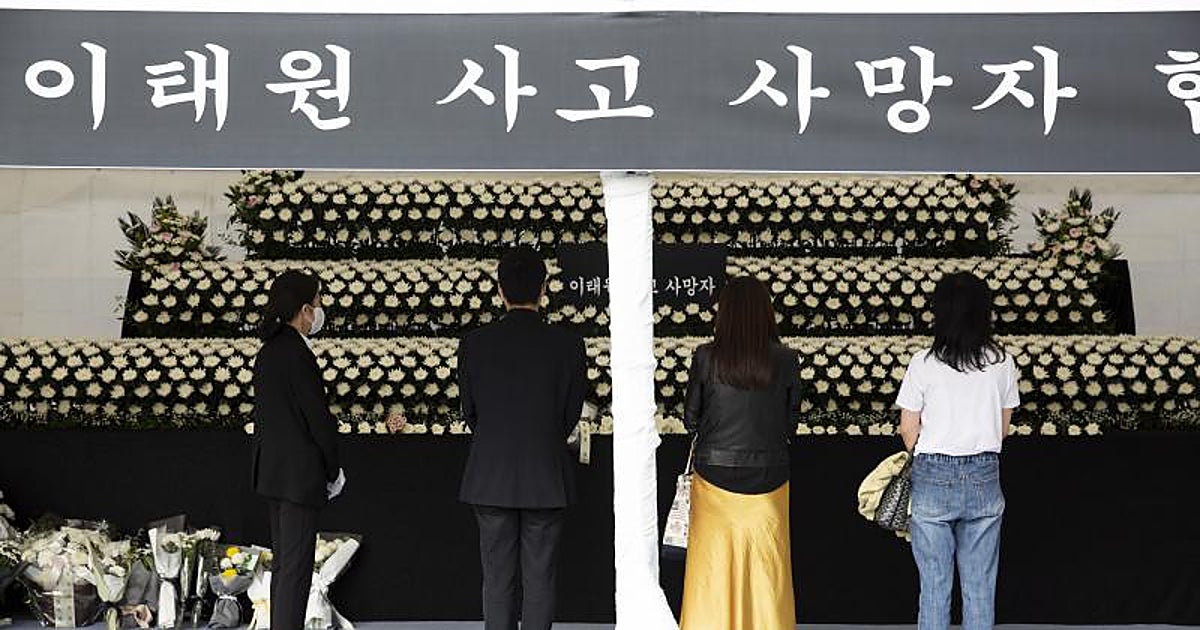 Homenaje ciudadano a las víctimas de la avalancha