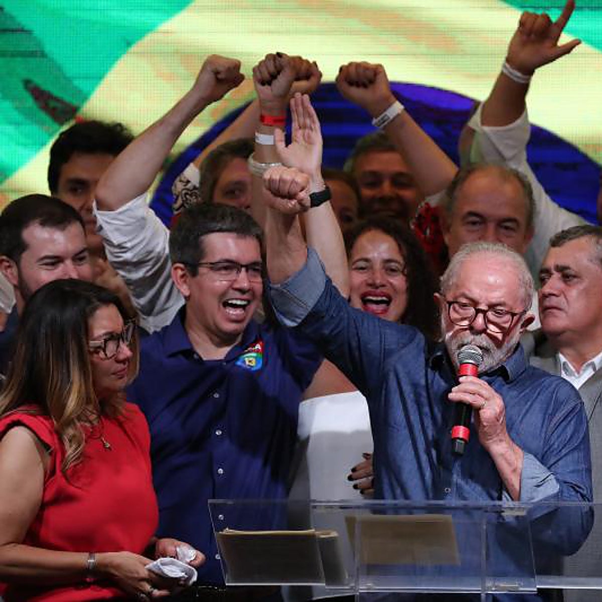 América, un continente teñido de rojo (político)