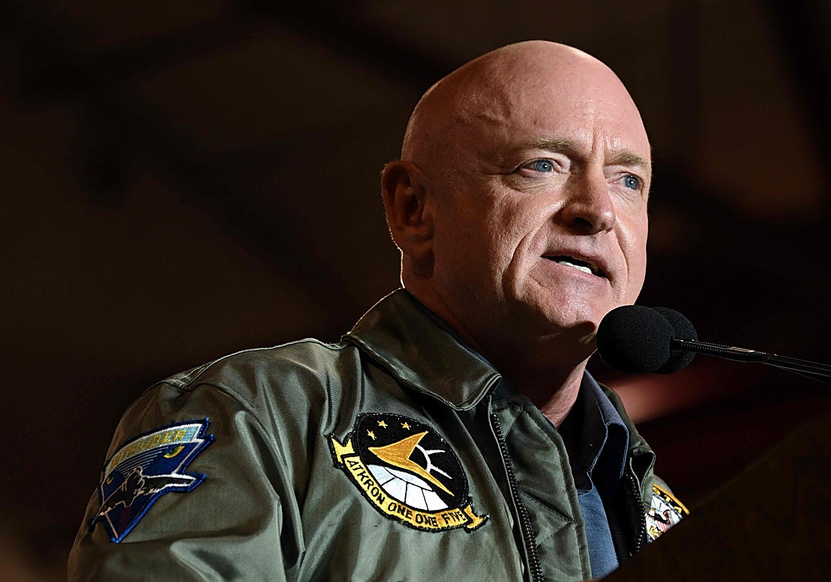 El senador Mark Kelly, en una imagen reciente