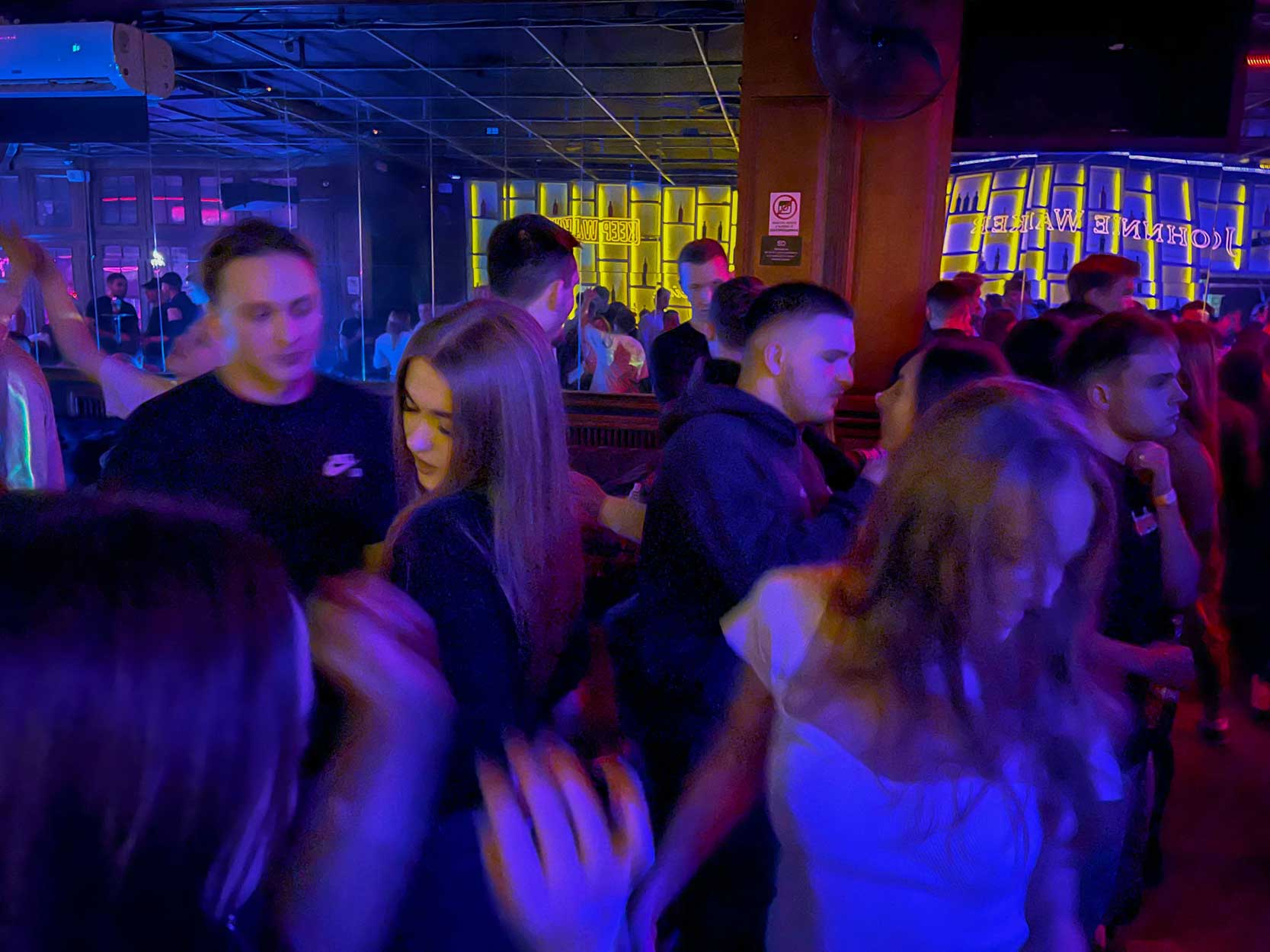 Interior de un club nocturno en Kiev