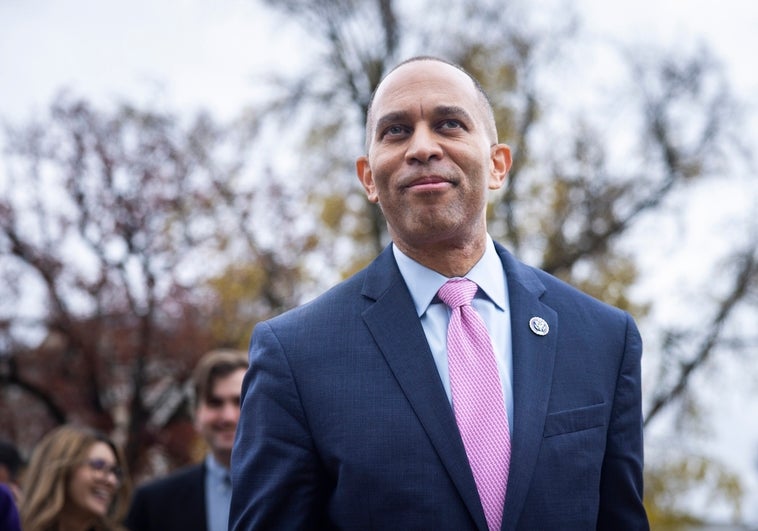 Hakeem Jeffries, sucesor de Pelosi y primer legislador negro que lidera un gran partido en el Congreso