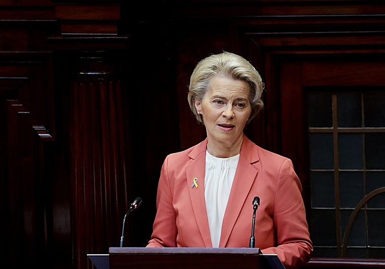 La UE acuerda un tope de 60 dólares al precio del petróleo ruso