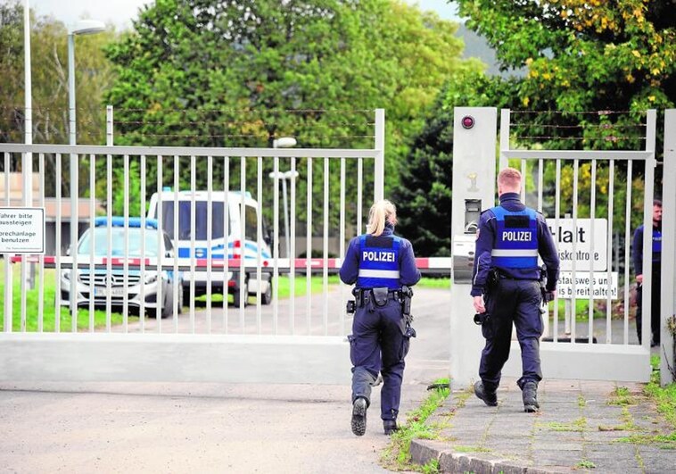 Un hombre mata a una niña y ataca a otra mientras iban de camino al colegio en Alemania