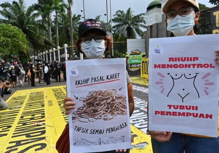 Indonesia aprueba la ley que prohíbe las relaciones sexuales fuera del matrimonio